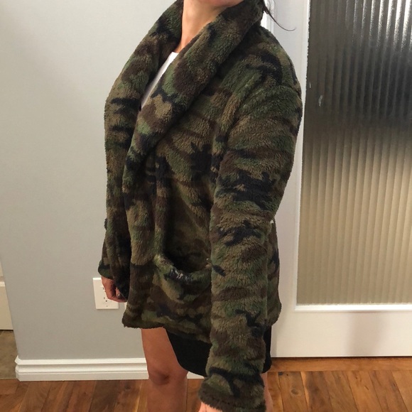 Design Lab Woobie Teddy Fleece Cardigan - Picture 8 of 9